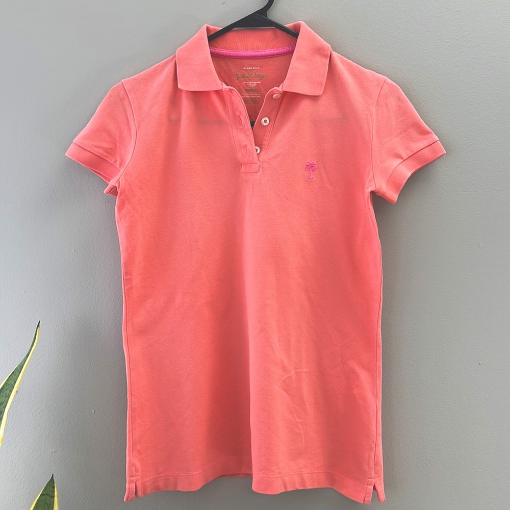 Lilly Pulitzer short sleeve Island Polo peachy pink size XS